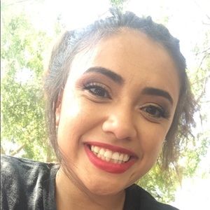 Meet your Posher, Malia